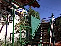 Ingreso a la confitería de Parque Tenis Club